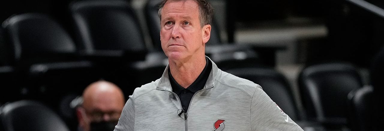 Stotts leaves role as Bucks assistant