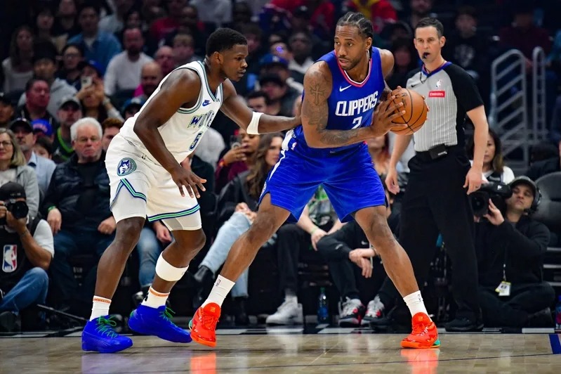 Clippers Suffer Defeat After Blowing 22-Point Lead to Timberwolves